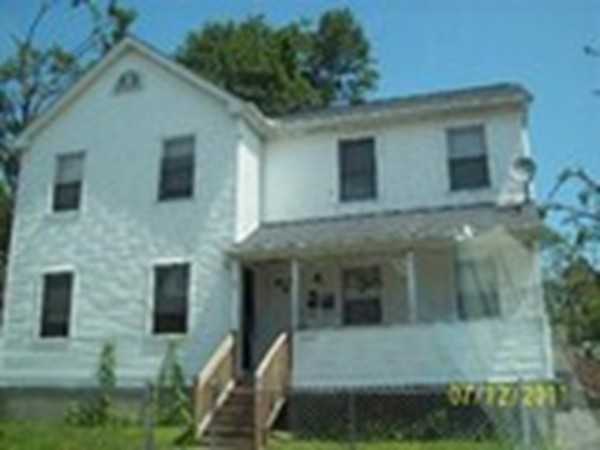 36 Malden Street Springfield, MA 01108 - Photo 4 of 4