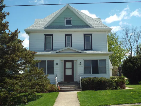 $159,900 | 416 Chestnut Street, Warren, IL 61087