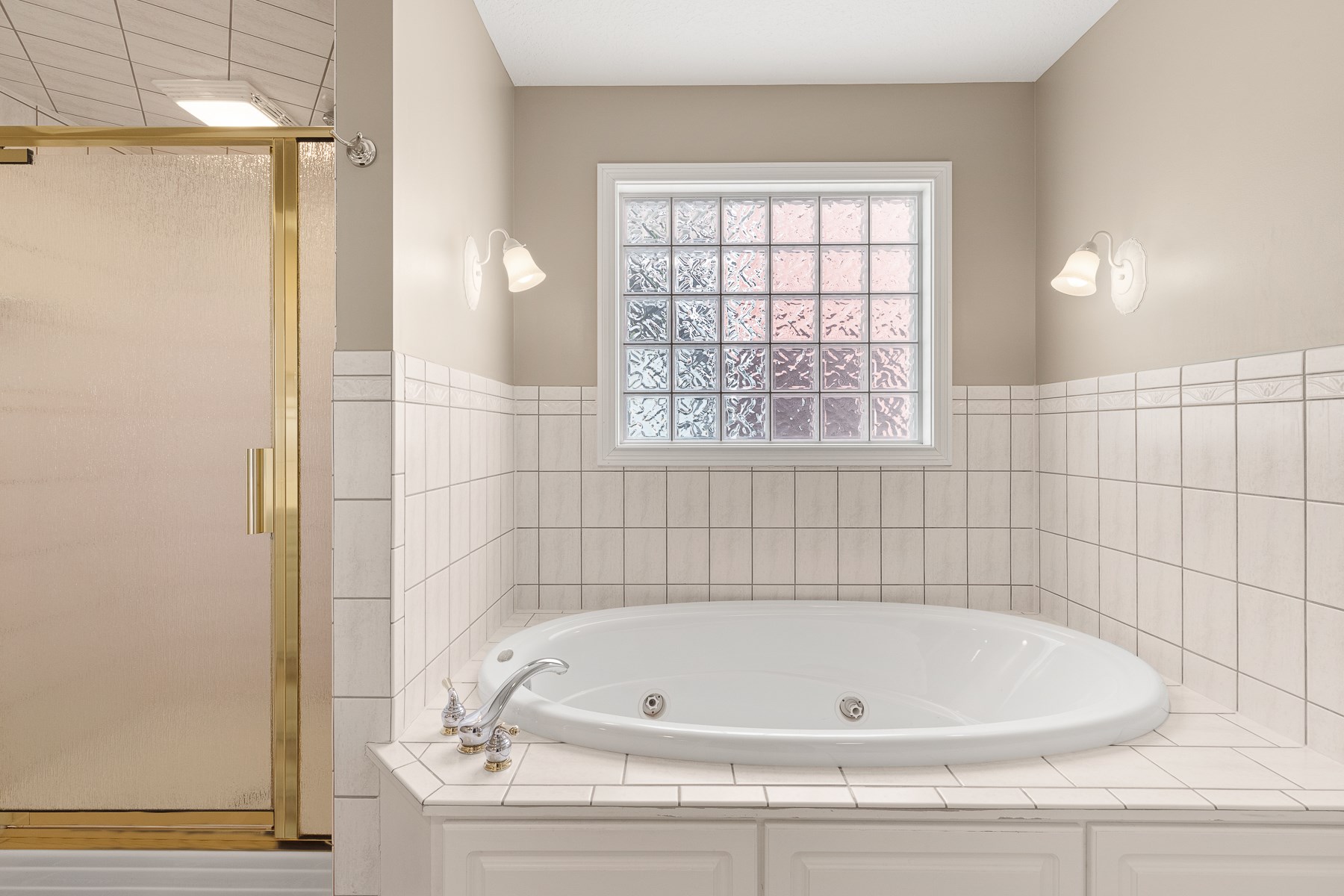 11803 North Ogden Point Road Syracuse, IN 46567 - Photo 21 of 35 Gallery Image 21