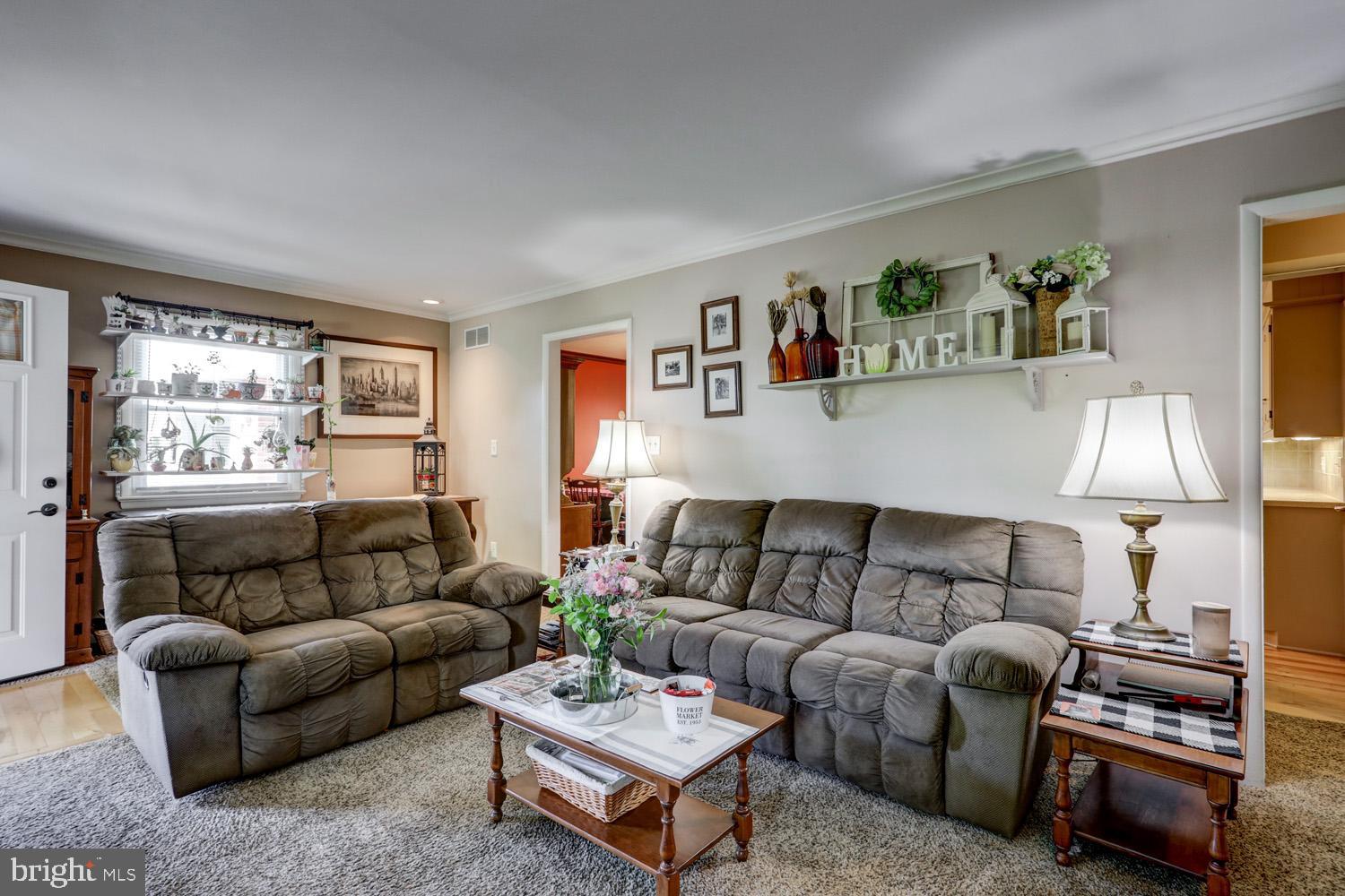 12 Della Road Lancaster, PA 17602 - Photo 4 of 31 Gallery Image 4