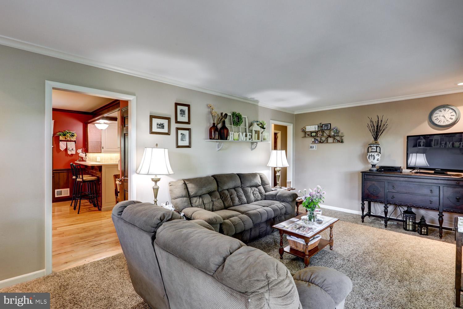 12 Della Road Lancaster, PA 17602 - Photo 5 of 31 Gallery Image 5