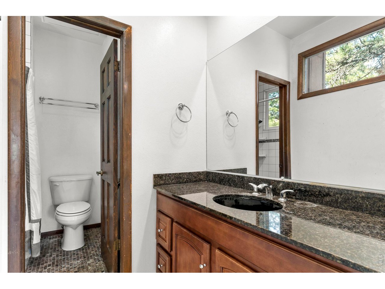 402 Broken Fence Road Boulder, CO 80302 - Photo 14 of 44 Primary 3/4 bathroom en-suite