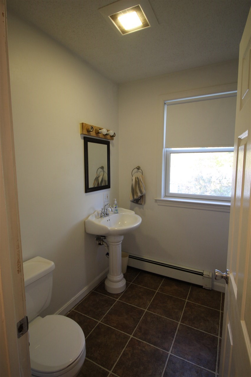 12 Simonds Road Portsmouth, NH 03801 - Photo 7 of 36