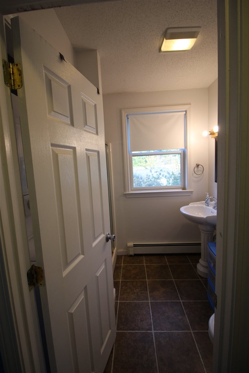 12 Simonds Road Portsmouth, NH 03801 - Photo 8 of 36