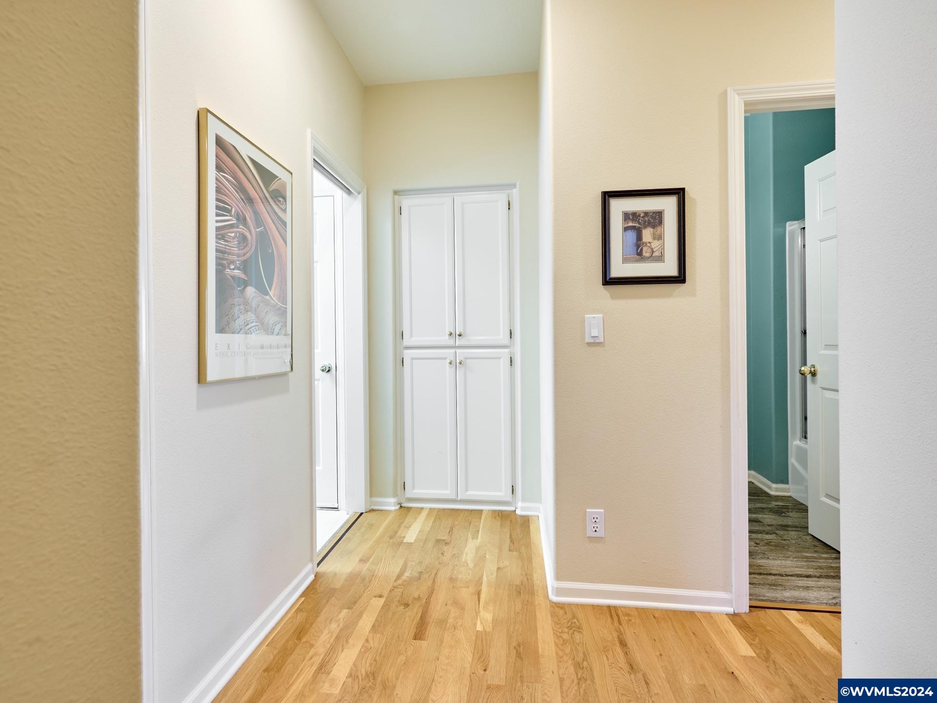 1105 Laurelridge Loop Northeast Keizer, OR 97303 - Photo 17 of 36