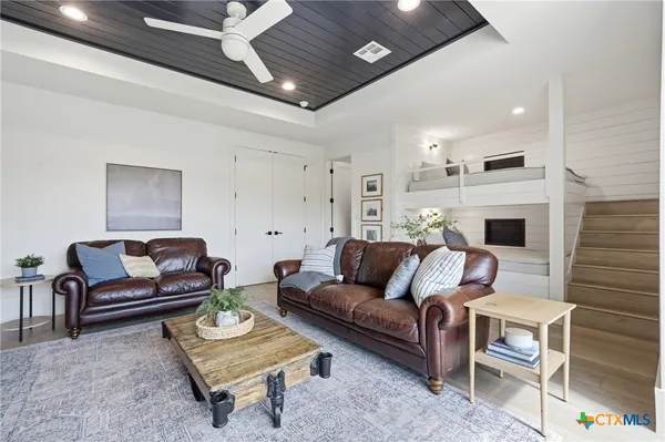 $1,800,000 | 3001 Rolling Meadow Drive, Salado, TX 76571