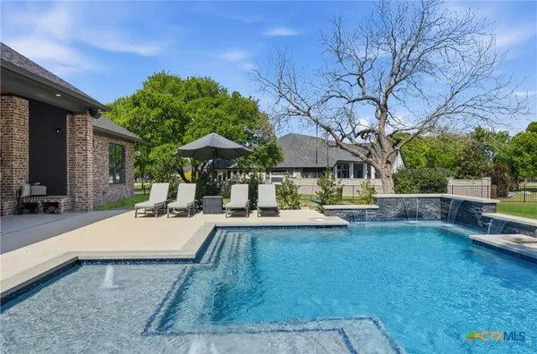 $1,800,000 | 3001 Rolling Meadow Drive, Salado, TX 76571