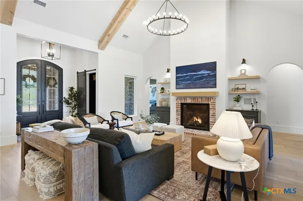 $1,800,000 | 3001 Rolling Meadow Drive, Salado, TX 76571