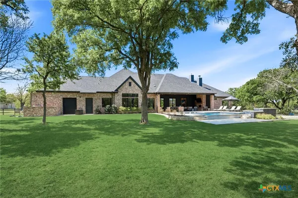 $1,800,000 | 3001 Rolling Meadow Drive, Salado, TX 76571