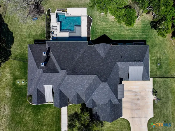 $1,800,000 | 3001 Rolling Meadow Drive, Salado, TX 76571