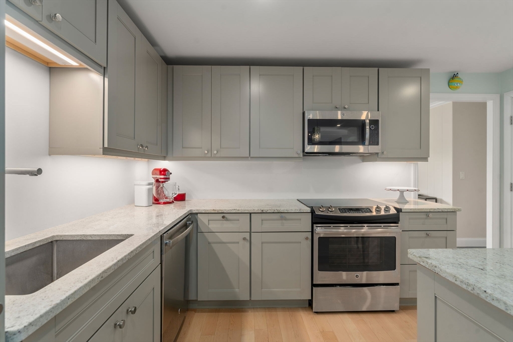 16 Maybury Road Maynard, MA 01754 - Photo 11 of 39