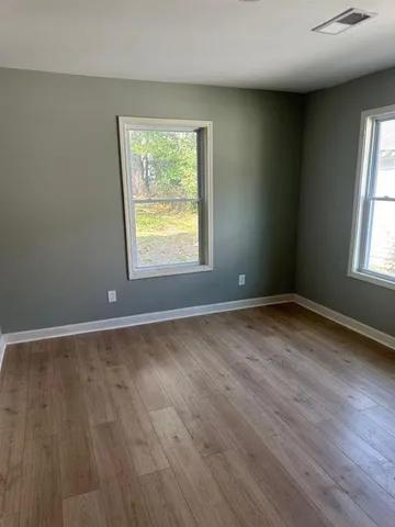 $1,000 | 686 East Alston Avenue, Memphis, TN 38126