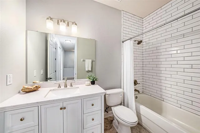 $670,000 | 3111 West De Leon Street, Unit 10, Tampa, FL 33609