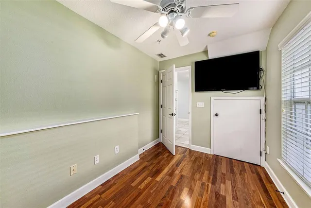 $670,000 | 3111 West De Leon Street, Unit 10, Tampa, FL 33609