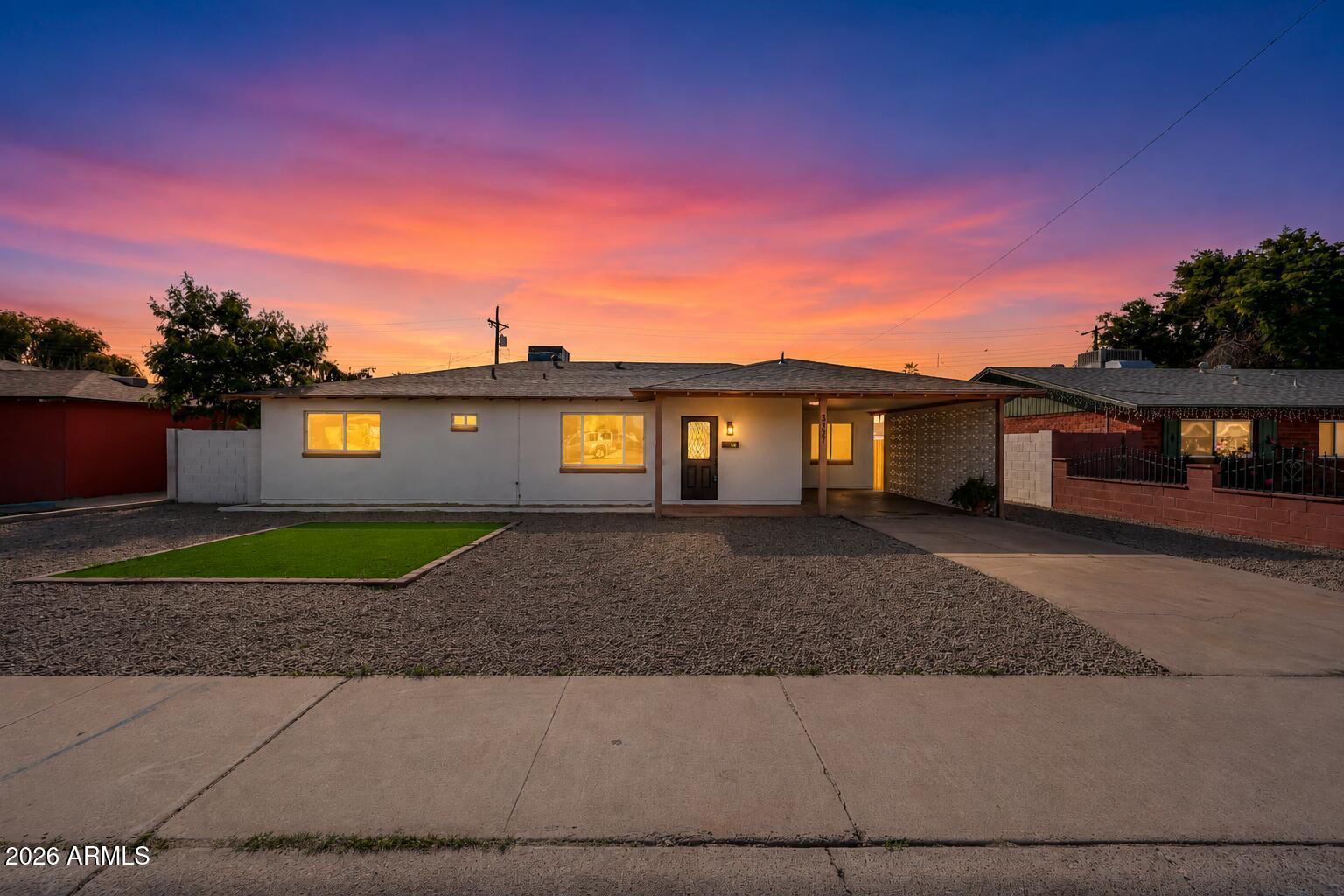 3337 West Ocotillo Road Phoenix, AZ 85017 - Photo 2 of 21 784A0A04-62DB-4B1A-9498-84165B32DDCA