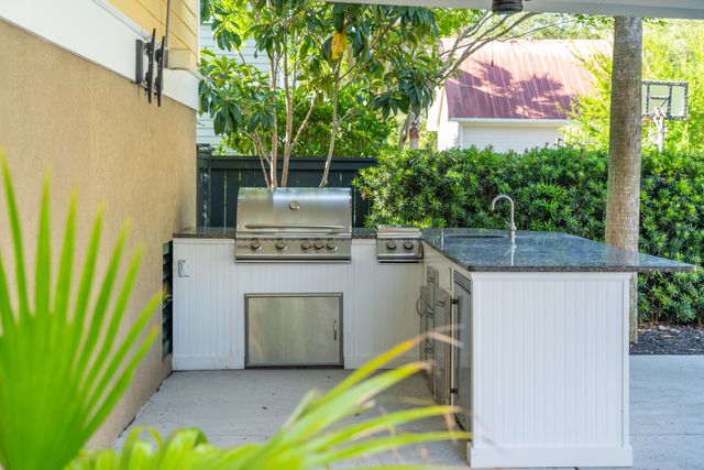 $2,075,000 | 2449 Daniel Island Drive, Daniel Island, SC 29492