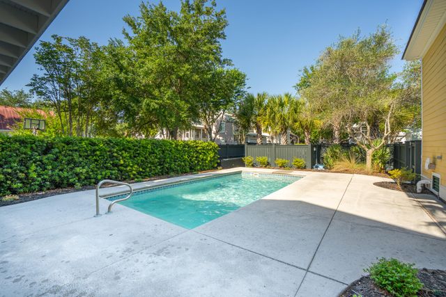 $2,075,000 | 2449 Daniel Island Drive, Daniel Island, SC 29492