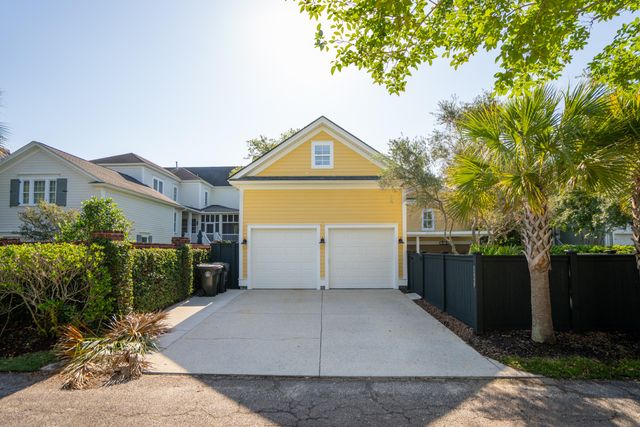$2,075,000 | 2449 Daniel Island Drive, Daniel Island, SC 29492