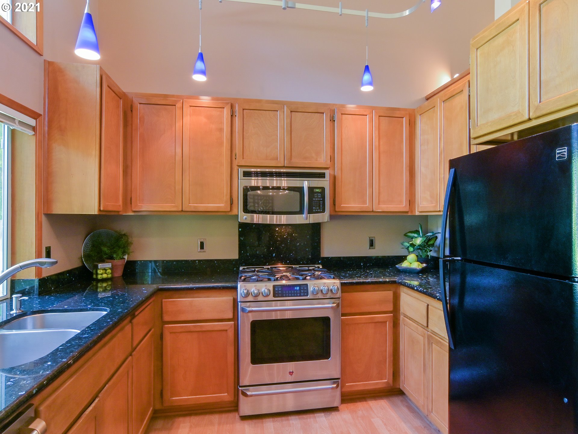 1121 Risden Place Eugene, OR 97404 - Photo 13 of 28 Gallery Image 13