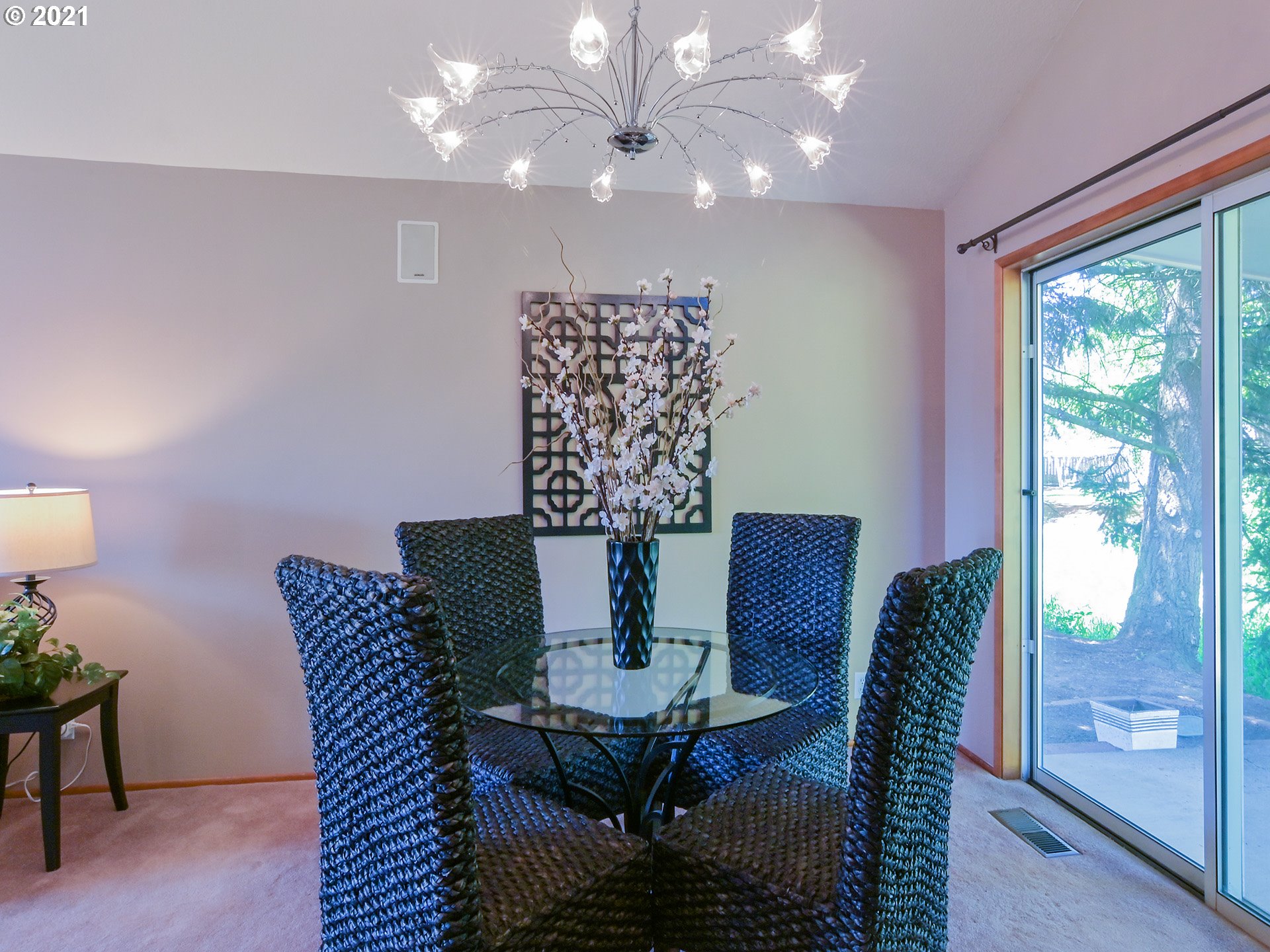 1121 Risden Place Eugene, OR 97404 - Photo 10 of 28 Gallery Image 10