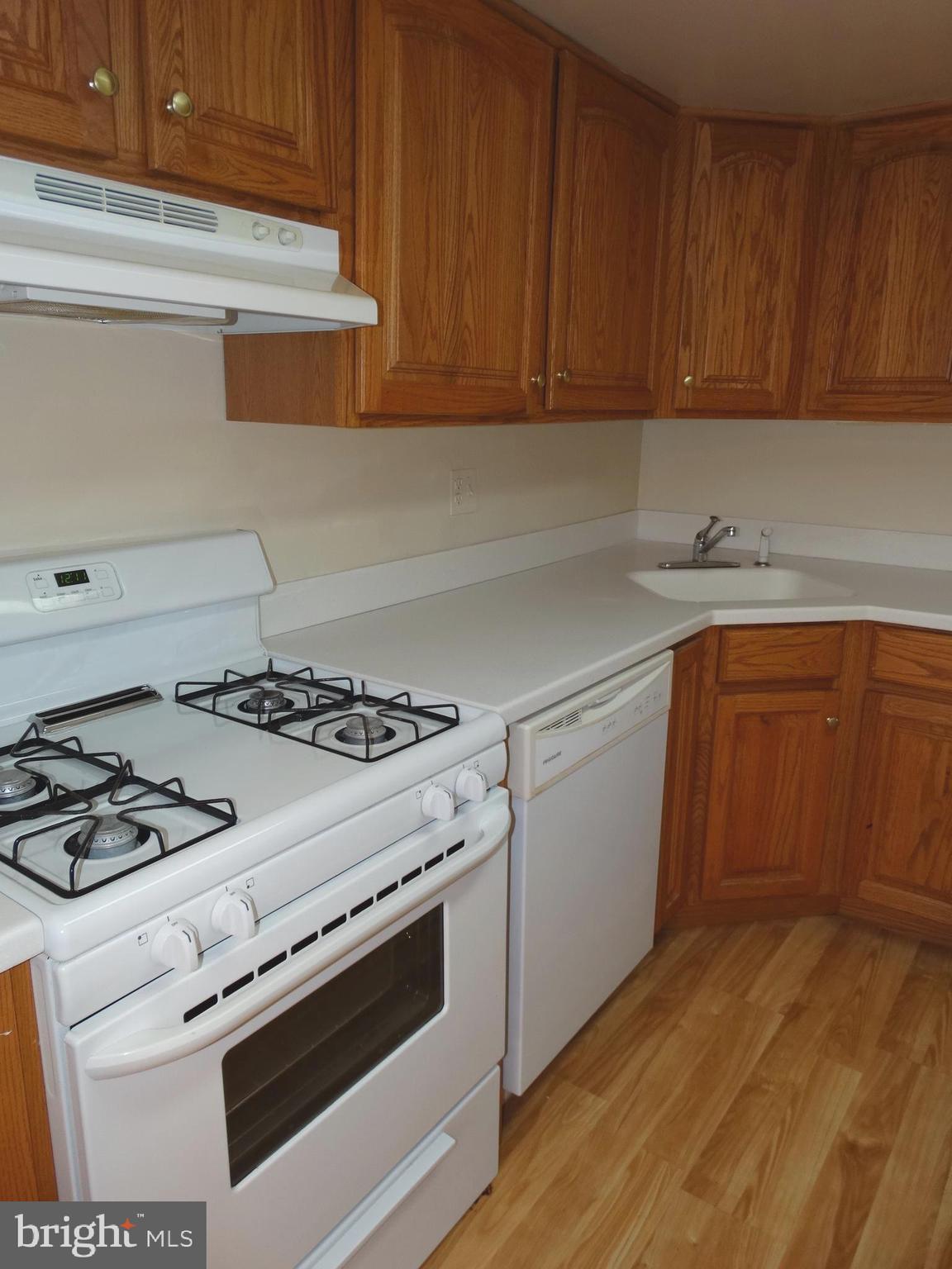 1409 Northgate Square, Unit 9/11B Reston, VA 20190 - Photo 6 of 21 Gallery Image 6