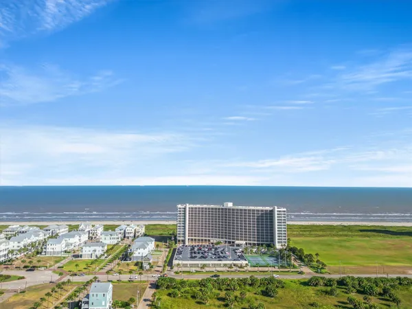 $380,000 | 1401 East Beach Drive, Unit 510, Galveston, TX 77550