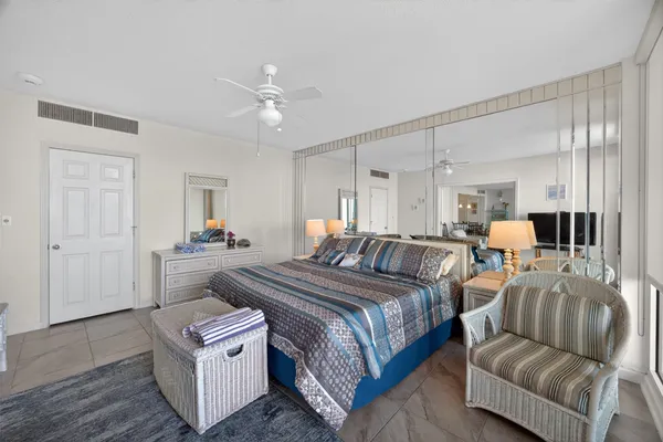 $380,000 | 1401 East Beach Drive, Unit 510, Galveston, TX 77550