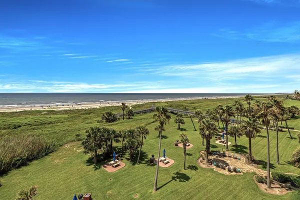 $380,000 | 1401 East Beach Drive, Unit 510, Galveston, TX 77550