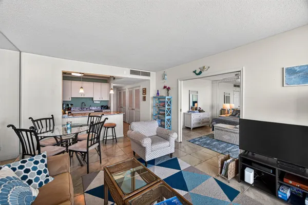 $380,000 | 1401 East Beach Drive, Unit 510, Galveston, TX 77550