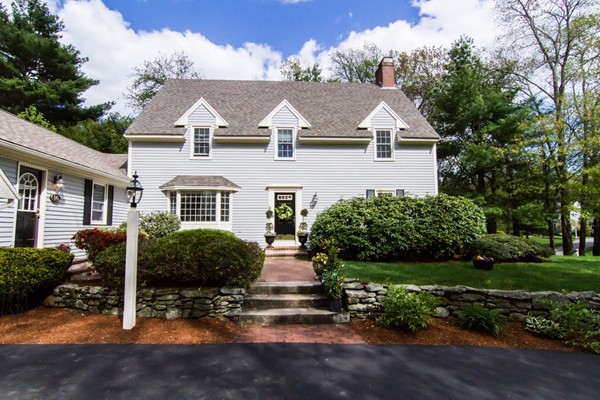 16 Bubbling Brook Road Walpole, MA 02081 - Photo 3 of 30