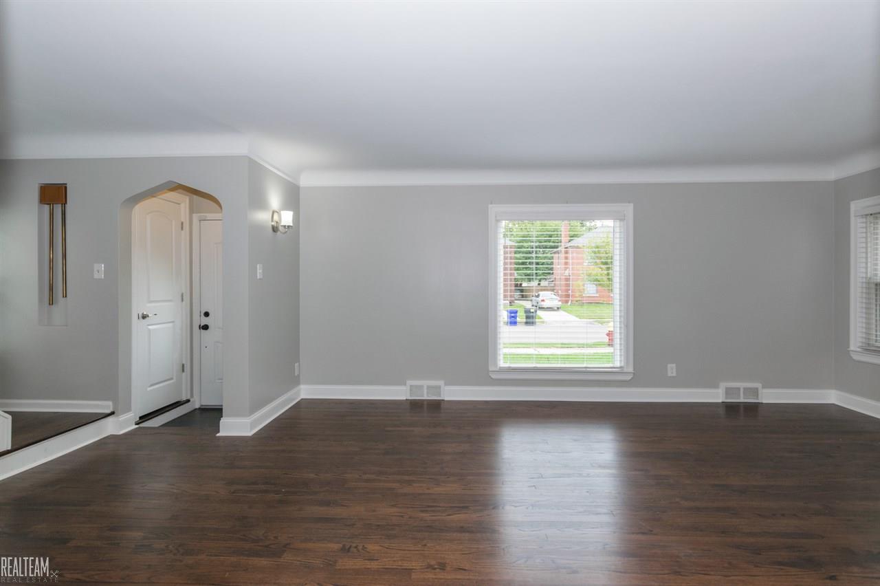 3479 Harvard Road Detroit, MI 48224 - Photo 3 of 33