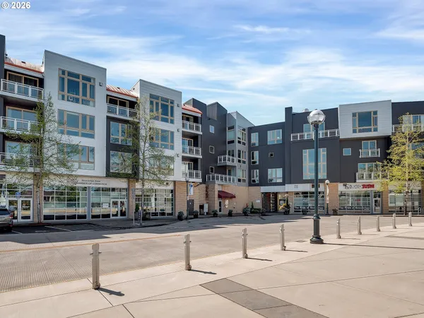 $329,000 | 12600 Southwest Crescent Street, Unit 206, Beaverton, OR 97005