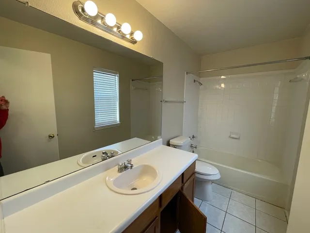 $1,495 | 1033 Christopher Avenue, Unit B, Round Rock, TX 78681