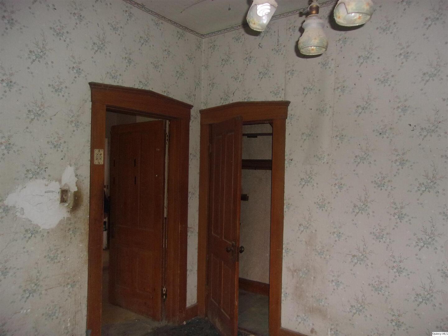 925 Jefferson Street Quincy, IL 62301 - Photo 11 of 20