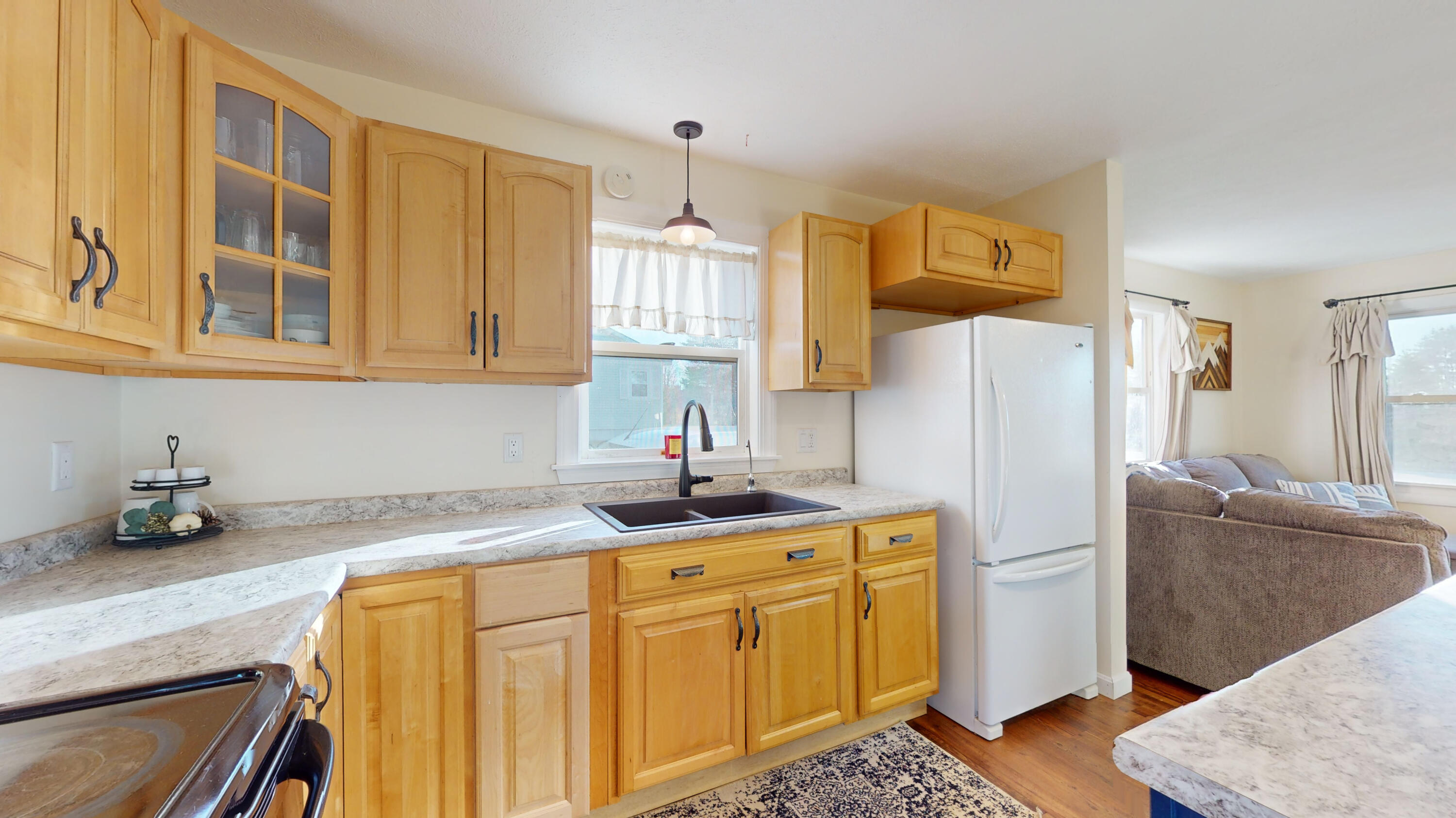 362 Middle Road Sabattus, ME 04280 - Photo 4 of 41 362-Middle-Rd-Sabattus-ME-04280-11212023