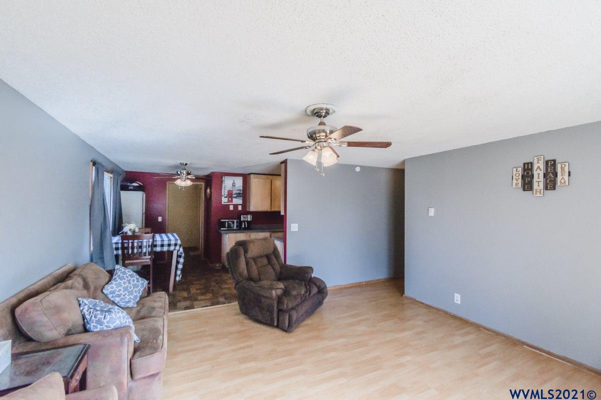826 Manor Way Lebanon, OR 97355 - Photo 18 of 42 Gallery Image 18