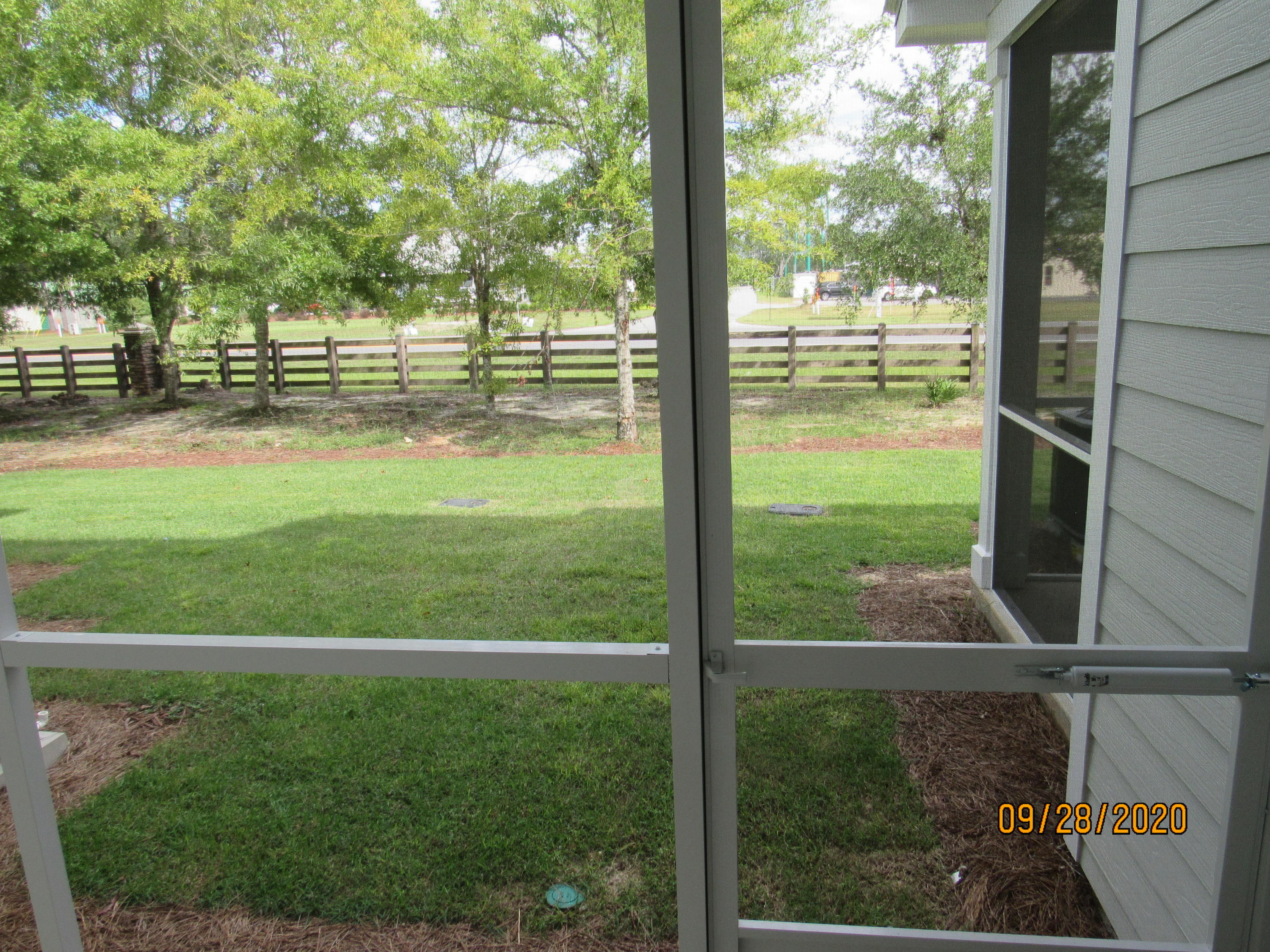 47 South Sand Palm Road Freeport, FL 32439 - Photo 6 of 12 a view of outdoor space with seating area