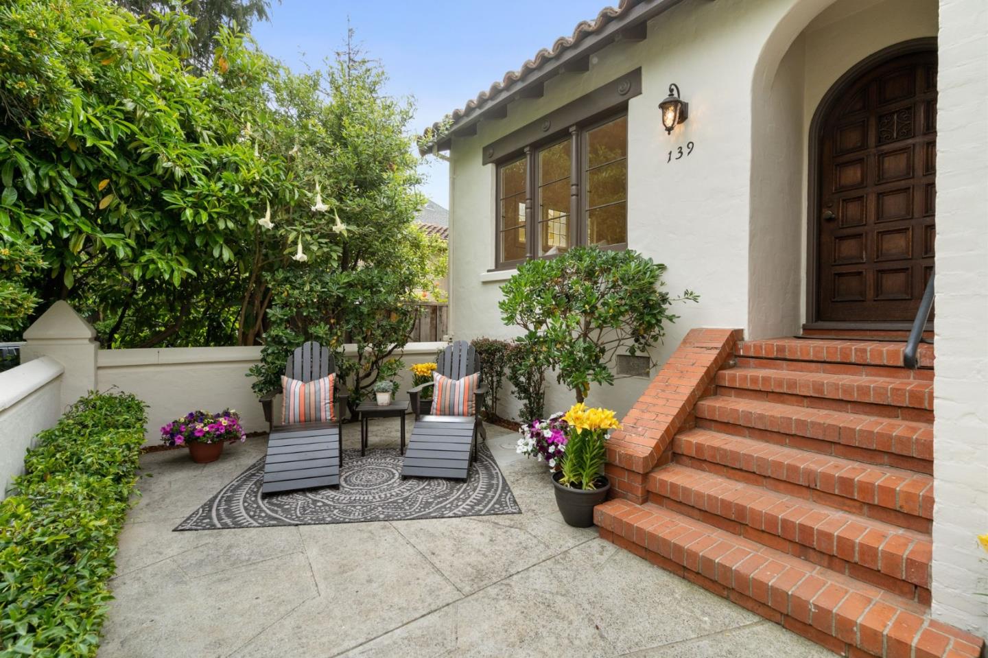 139 Warren Road San Mateo, CA 94401 - Photo 5 of 63