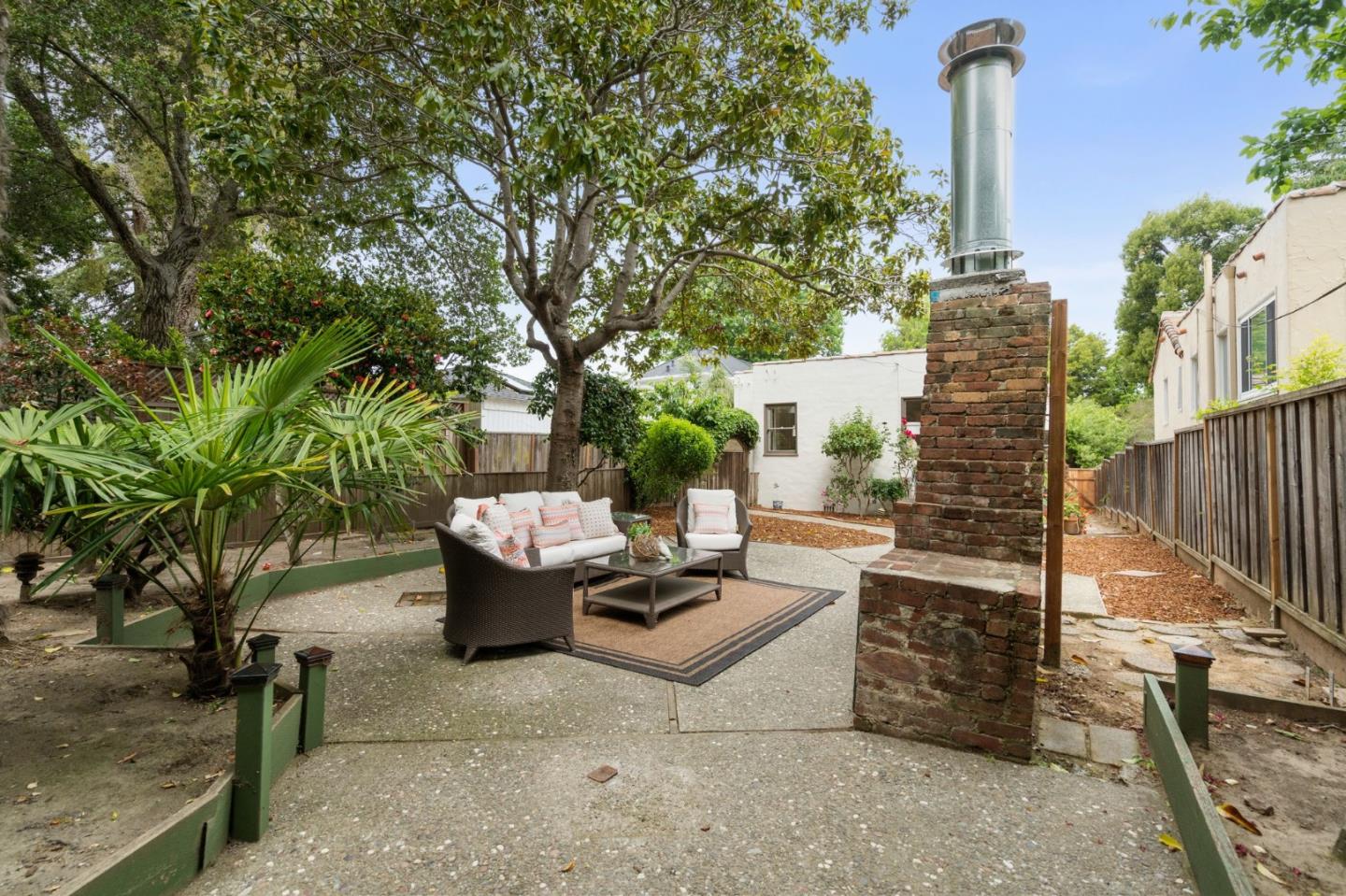 139 Warren Road San Mateo, CA 94401 - Photo 53 of 63 a garden view with a seating space