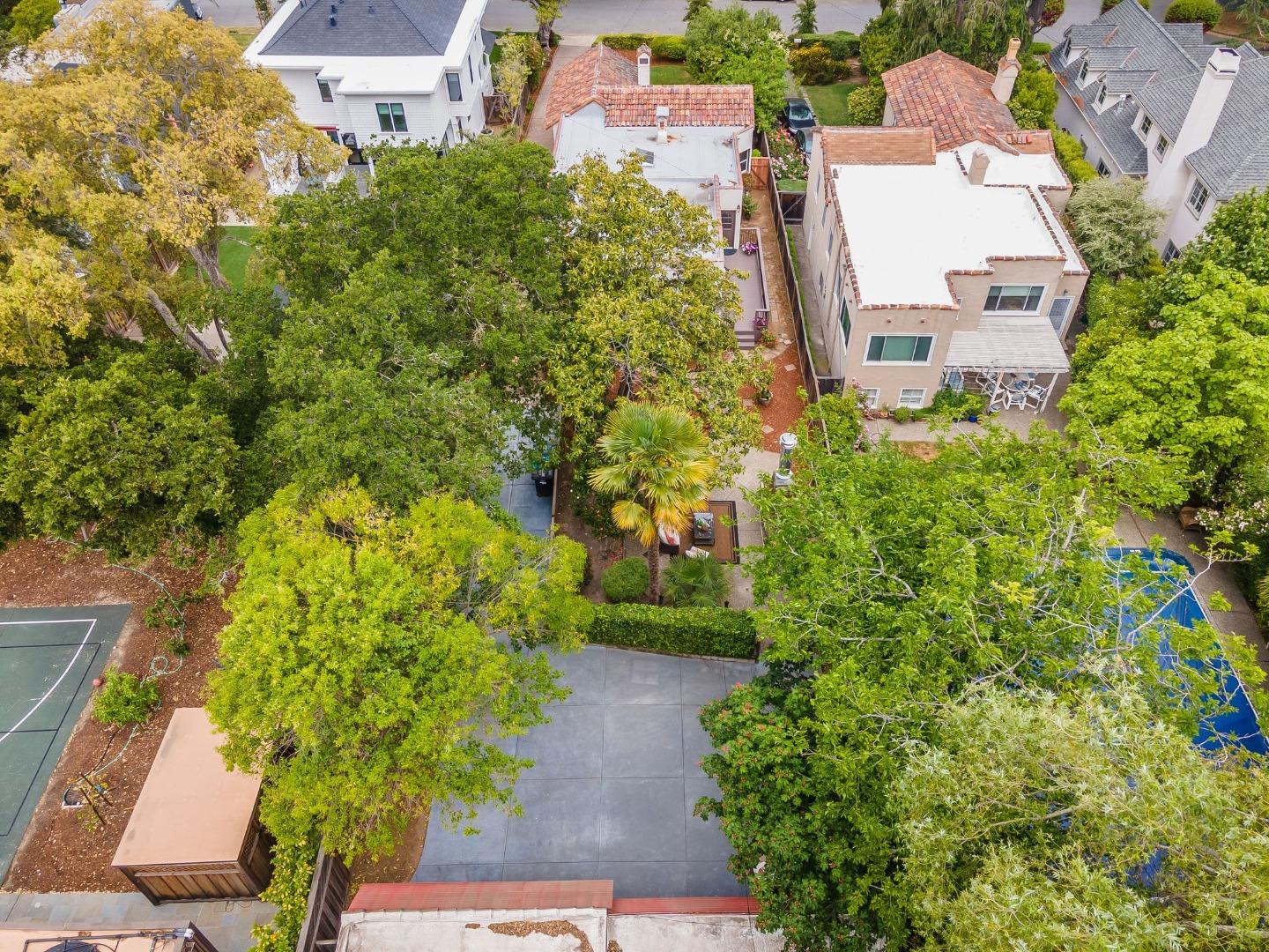 139 Warren Road San Mateo, CA 94401 - Photo 59 of 63 an aerial view of residential house with outdoor space and trees all around