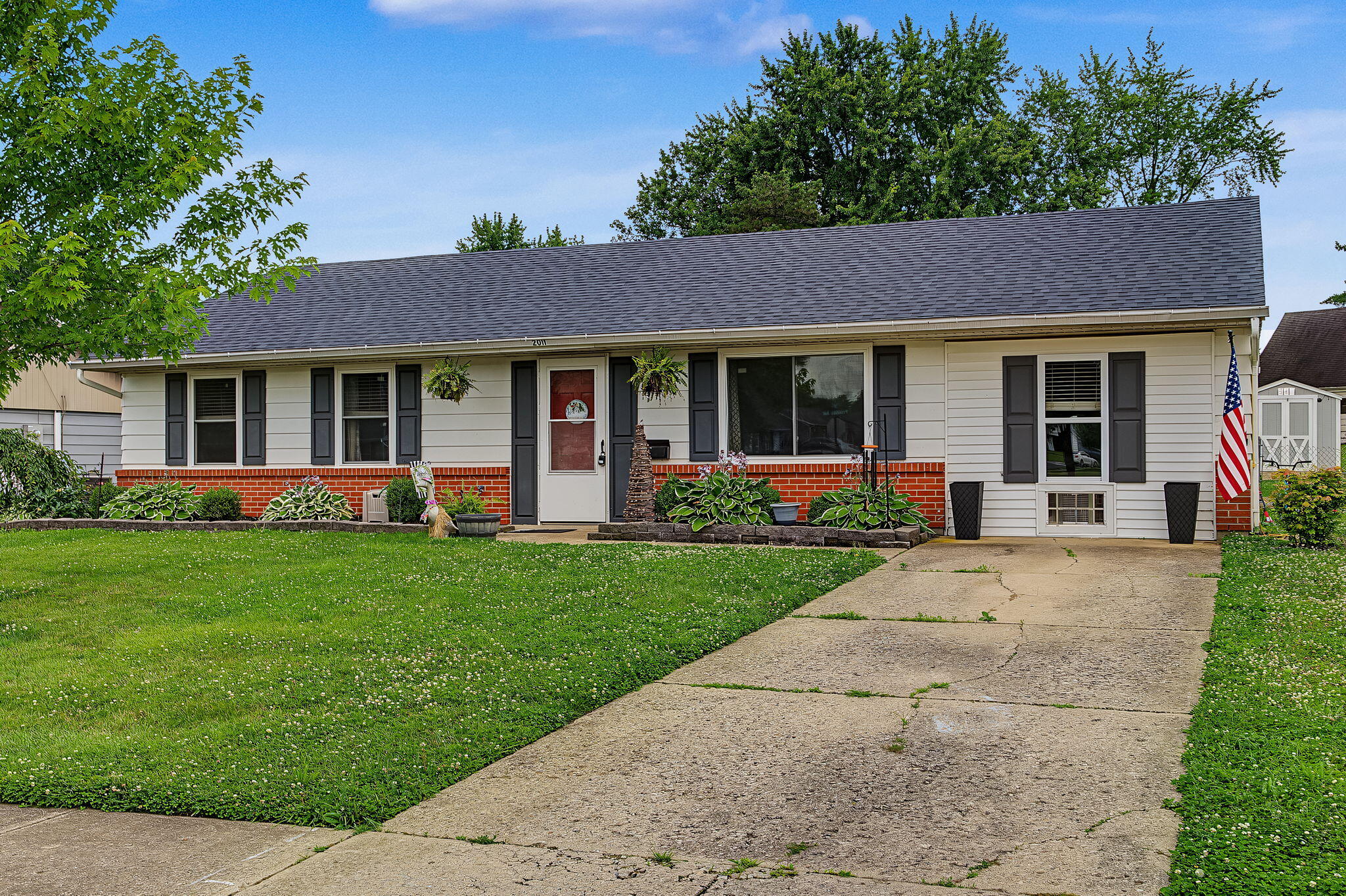 2011 Providence Avenue Springfield, OH 45503 - Photo 1 of 39 2-web-or-mls-2011-providence-ave