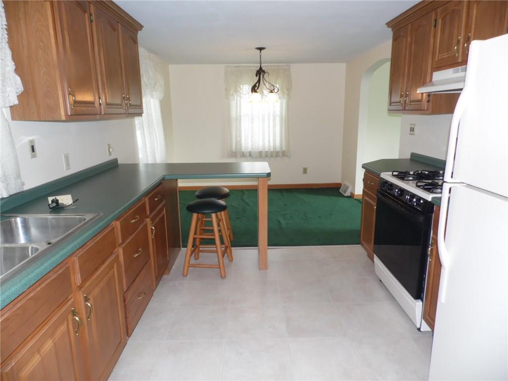 4 Truman Road Charleroi, PA 15022 - Photo 7 of 24 This Kitchen has plenty of storage and counter space, it's layout is really nice.