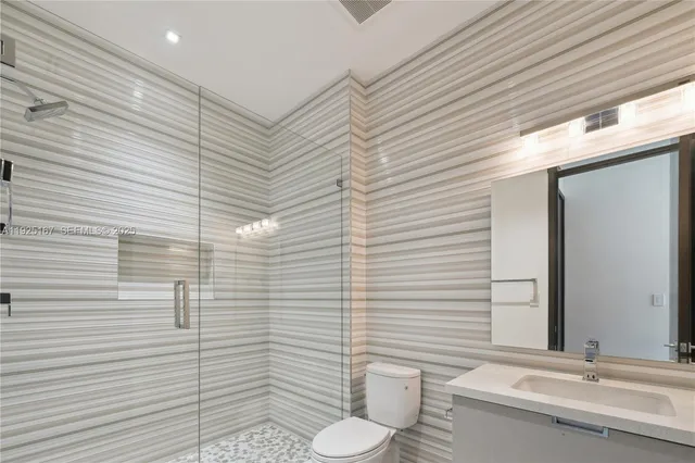 $8,999,900 | 6300 Moss Ranch Road, Pinecrest, FL 33156