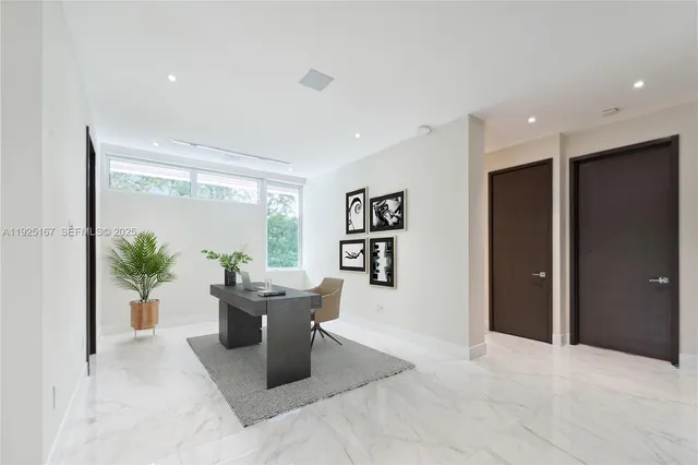 $8,999,900 | 6300 Moss Ranch Road, Pinecrest, FL 33156