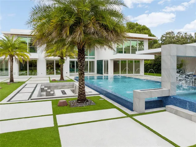 $8,999,900 | 6300 Moss Ranch Road, Pinecrest, FL 33156