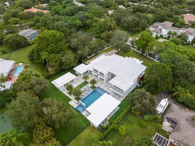$8,999,900 | 6300 Moss Ranch Road, Pinecrest, FL 33156