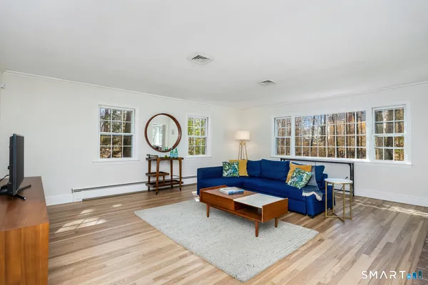 $1,088,000 | 43 Twin Oak Lane, Wilton, CT 06897