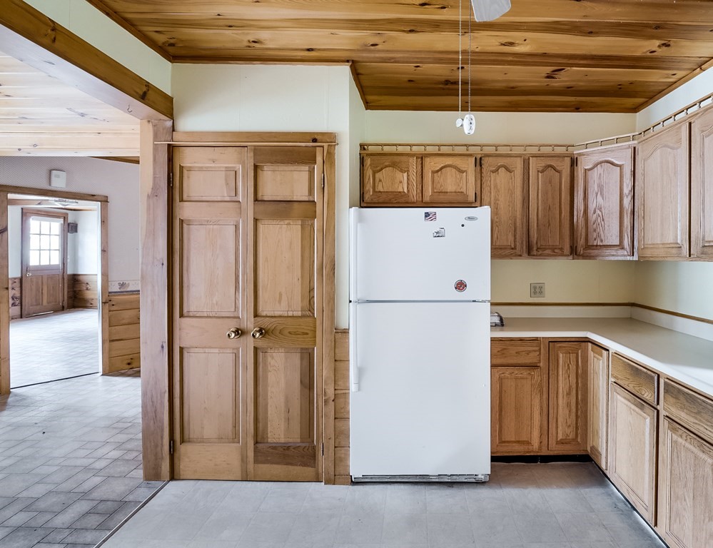 34 Doe Valley Road Athol, MA 01331 - Photo 13 of 41