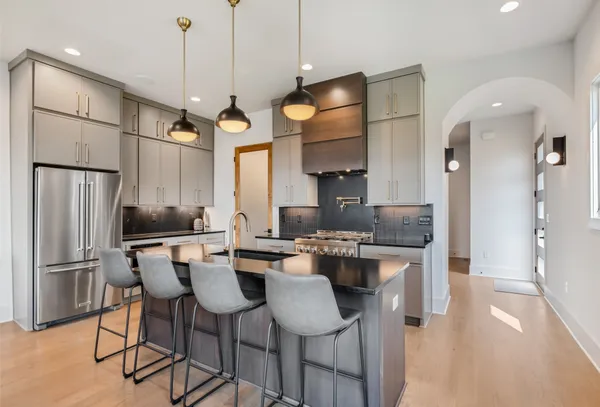 $2,398,000 | 2118 Cliff Drive, Nashville, TN 37218