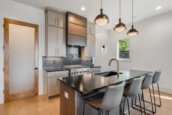 $2,398,000 | 2118 Cliff Drive, Nashville, TN 37218